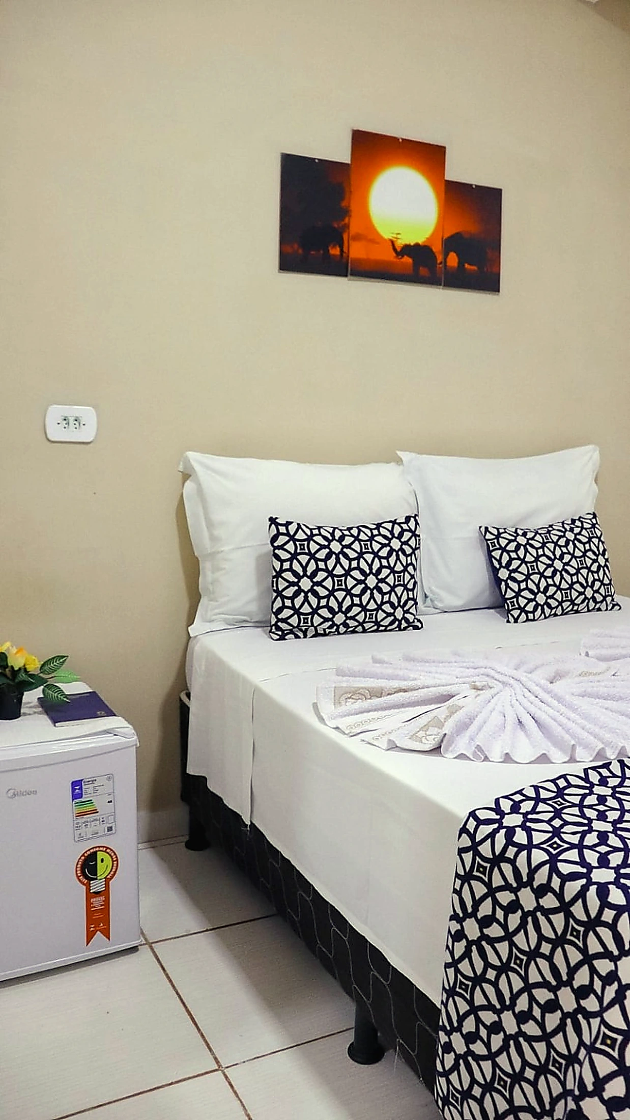 Quarto 3 — cama e detalhes