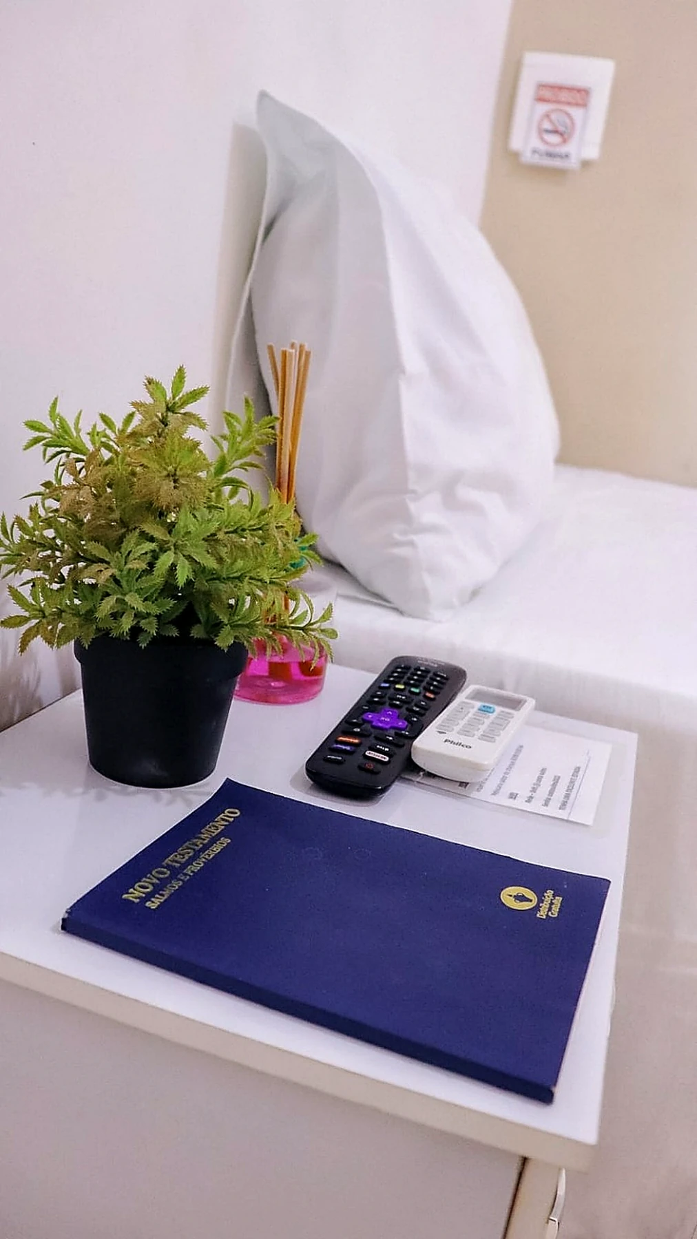 Quarto 4 — cama e ambiente interno
