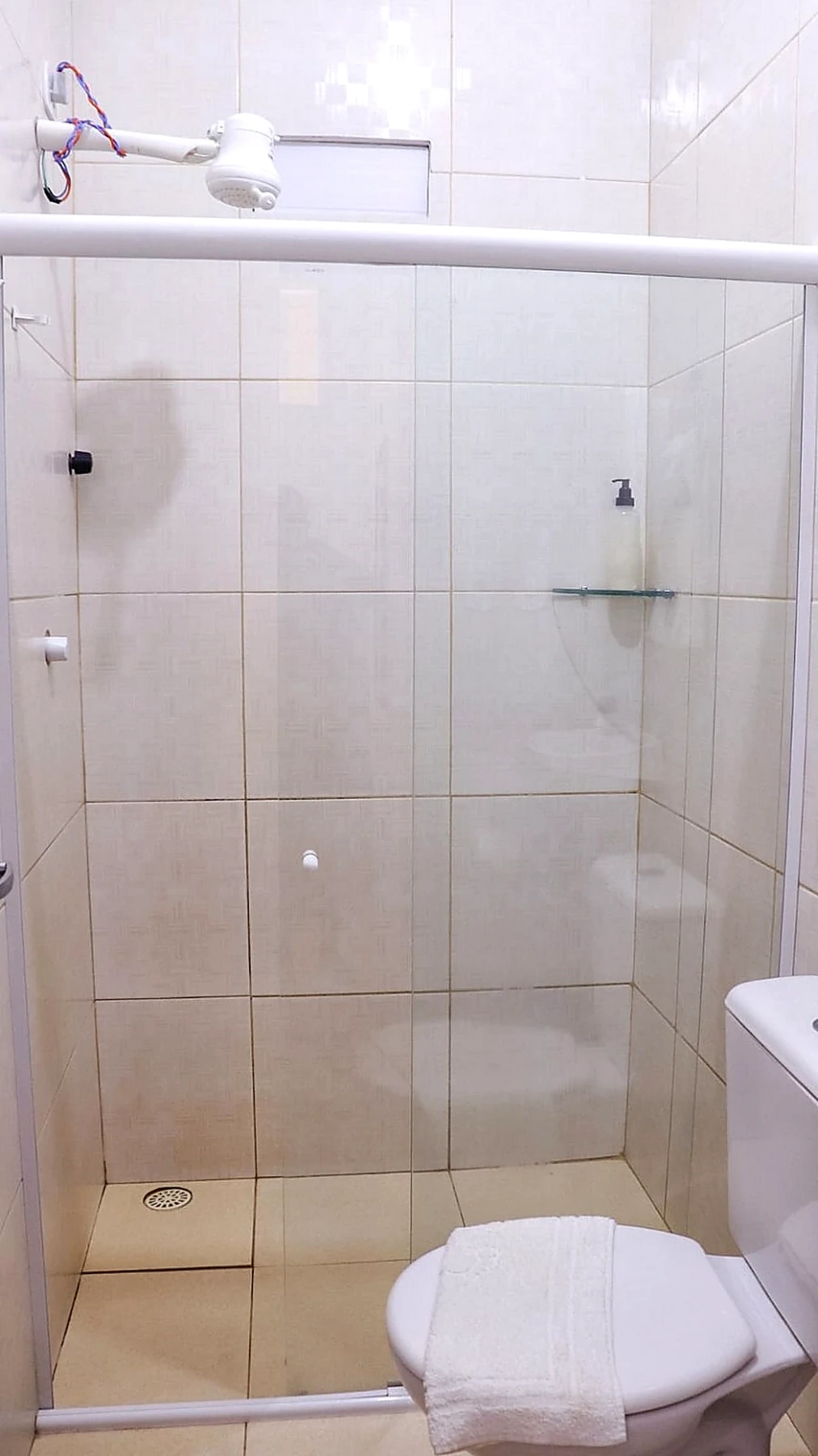Quarto 4 — quarto com camas